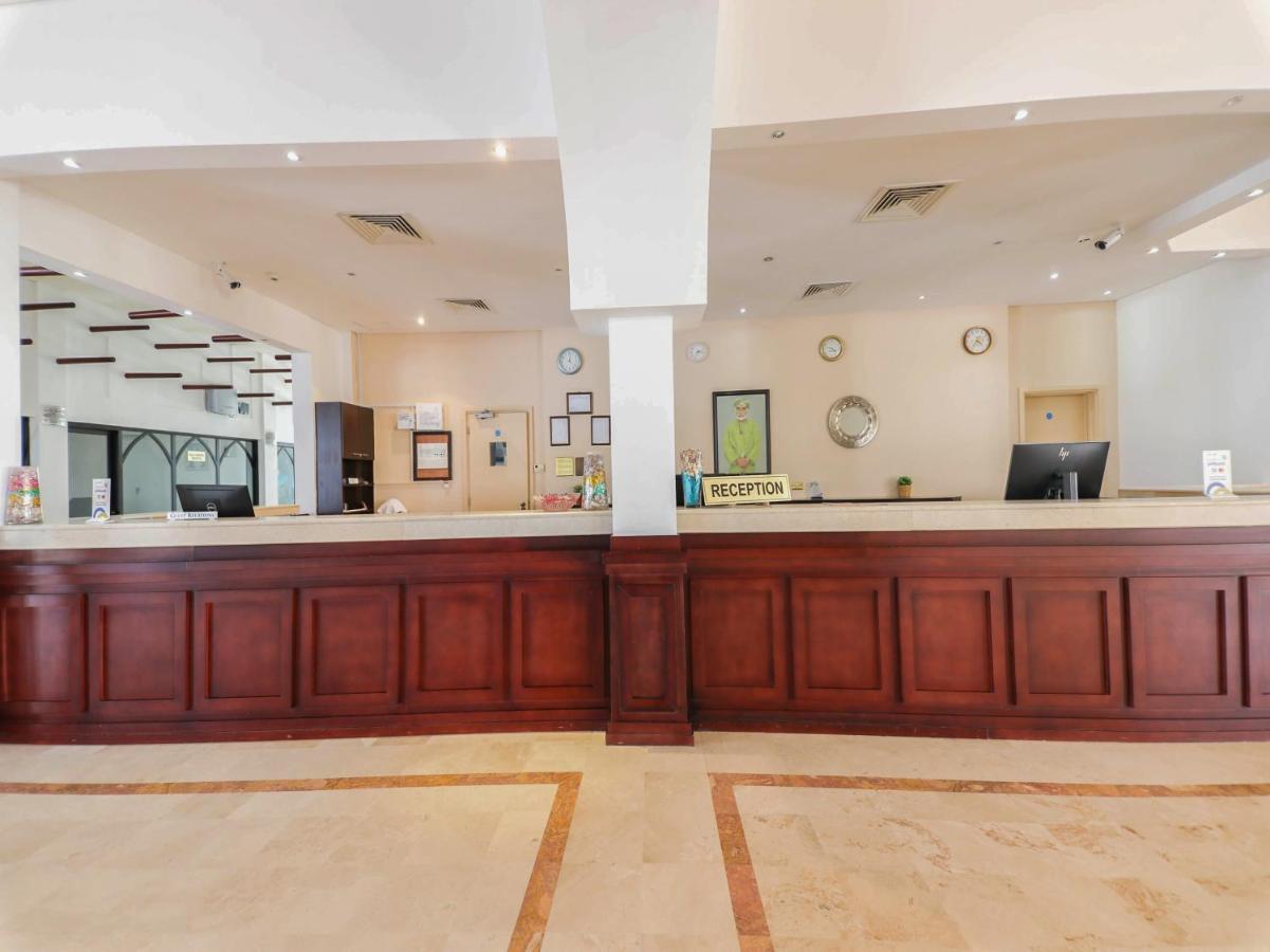 Capital O133 Al Sawadi Beach Resort & Spa Barka Εξωτερικό φωτογραφία