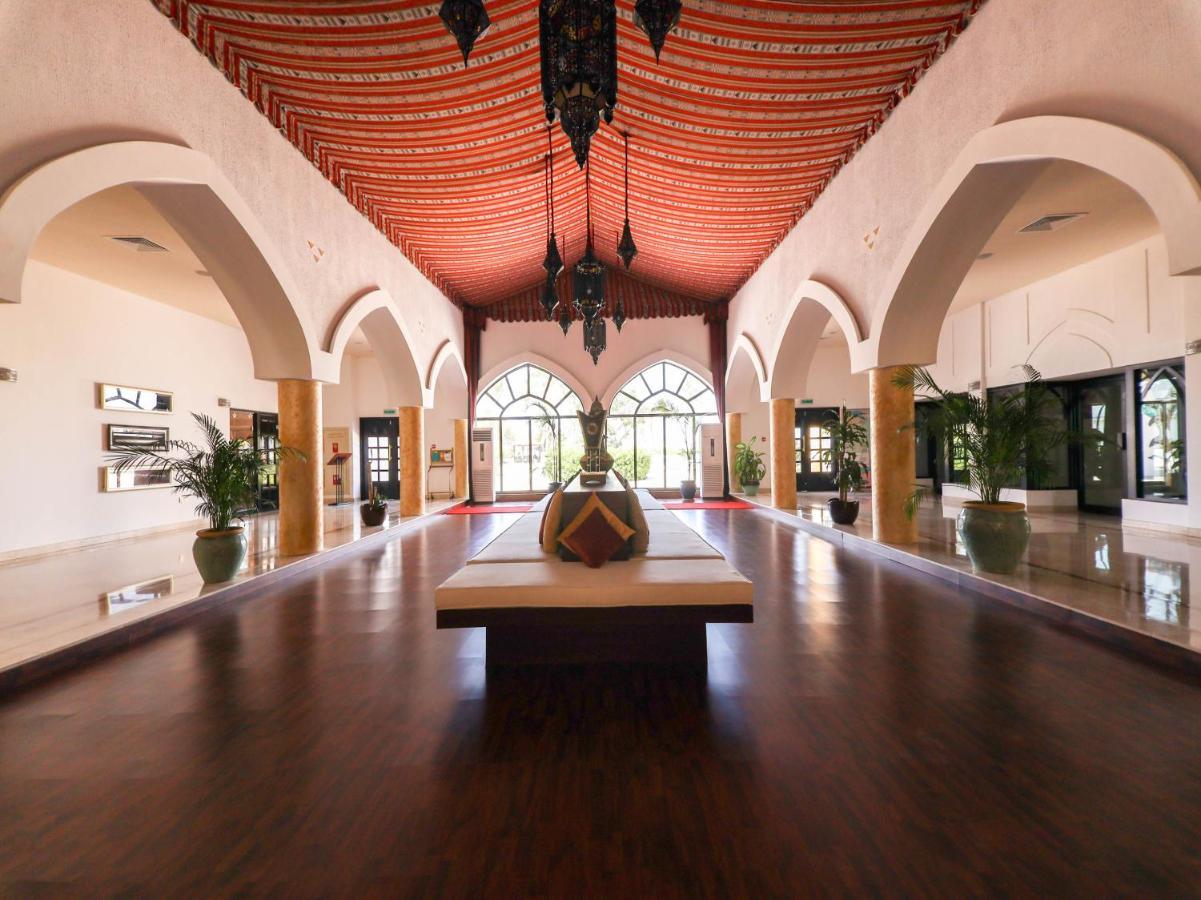 Capital O133 Al Sawadi Beach Resort & Spa Barka Εξωτερικό φωτογραφία