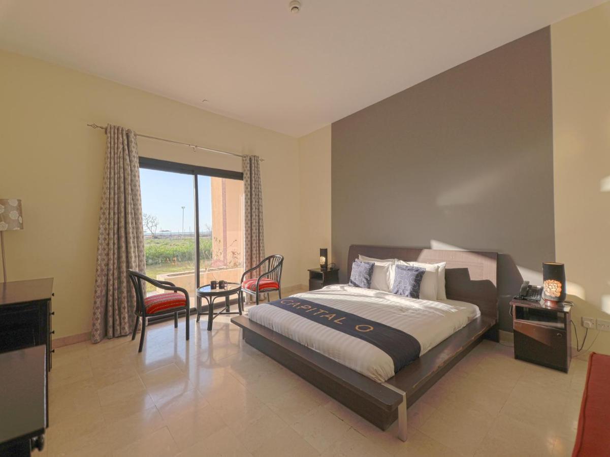 Capital O133 Al Sawadi Beach Resort & Spa Barka Εξωτερικό φωτογραφία