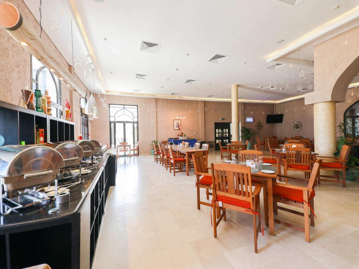 Capital O133 Al Sawadi Beach Resort & Spa Barka Εξωτερικό φωτογραφία