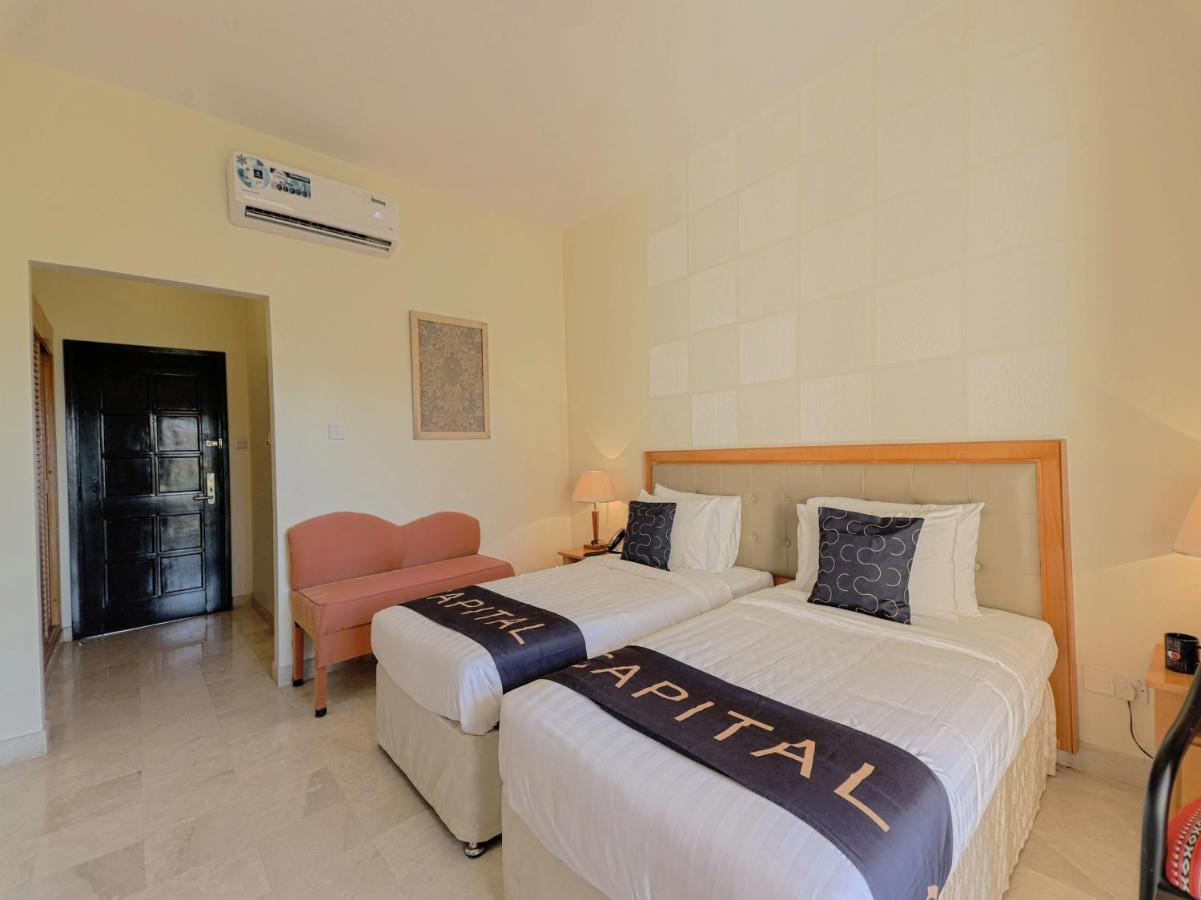 Capital O133 Al Sawadi Beach Resort & Spa Barka Εξωτερικό φωτογραφία
