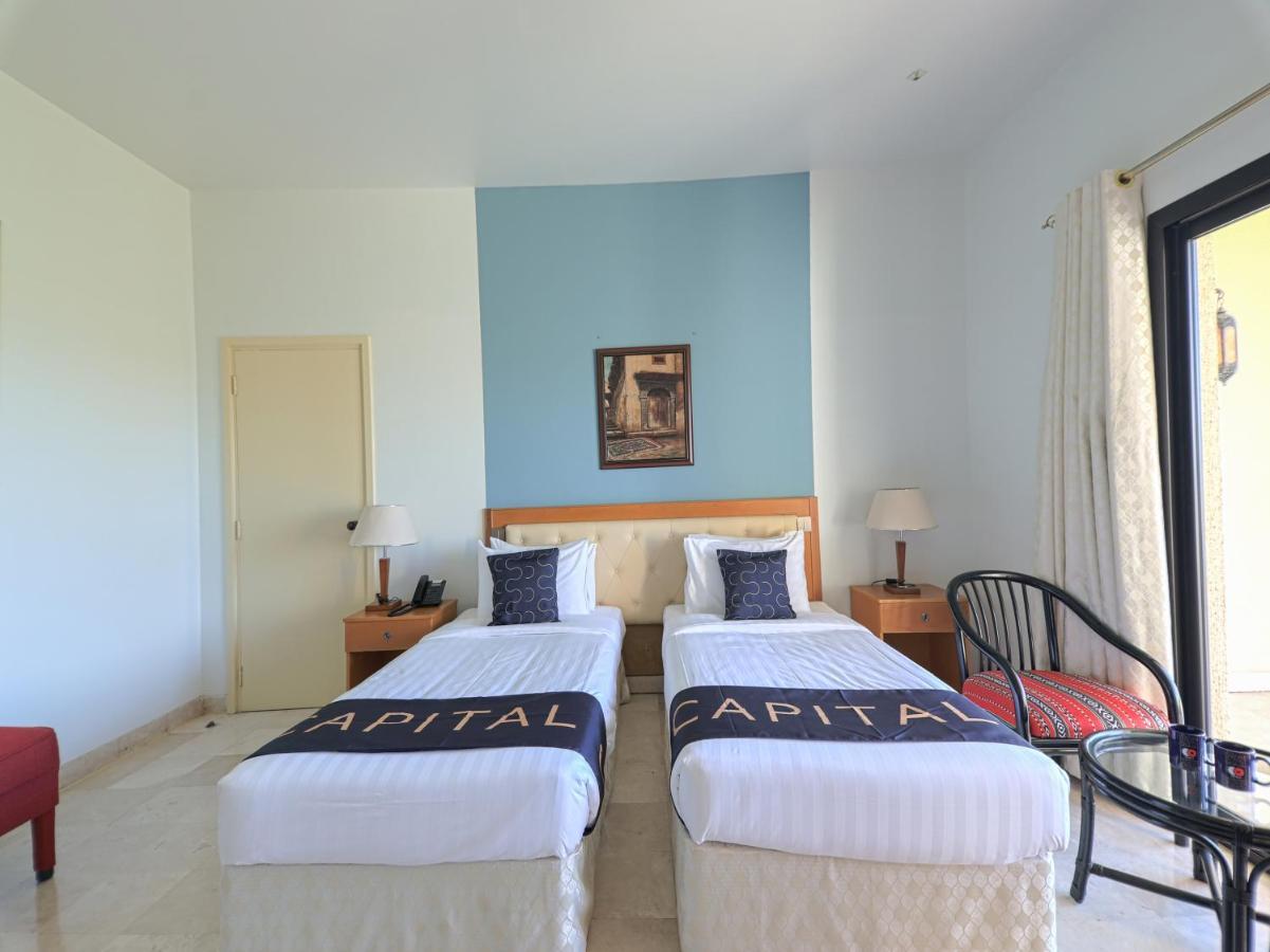 Capital O133 Al Sawadi Beach Resort & Spa Barka Εξωτερικό φωτογραφία